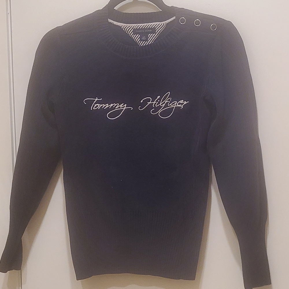 Tommy Hilfiger knit sweater